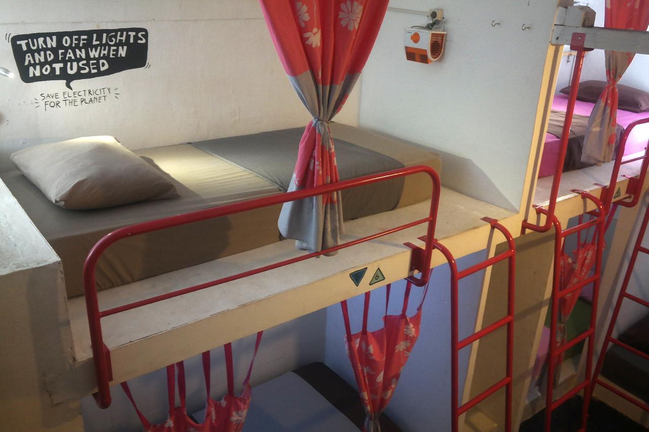 Abrakadabra! Artbnb Джок'якарта Екстер'єр фото