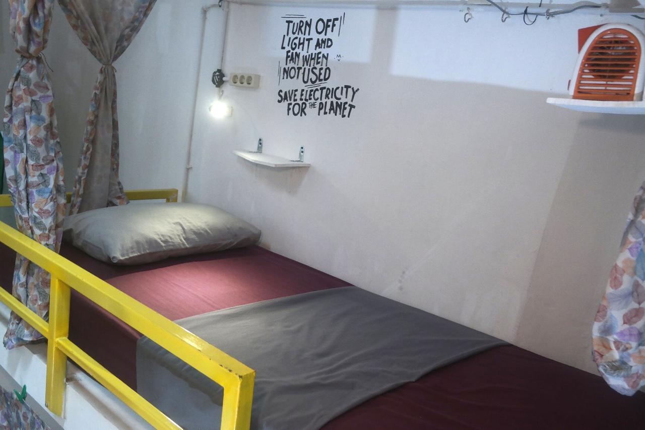 Abrakadabra! Artbnb Джок'якарта Екстер'єр фото