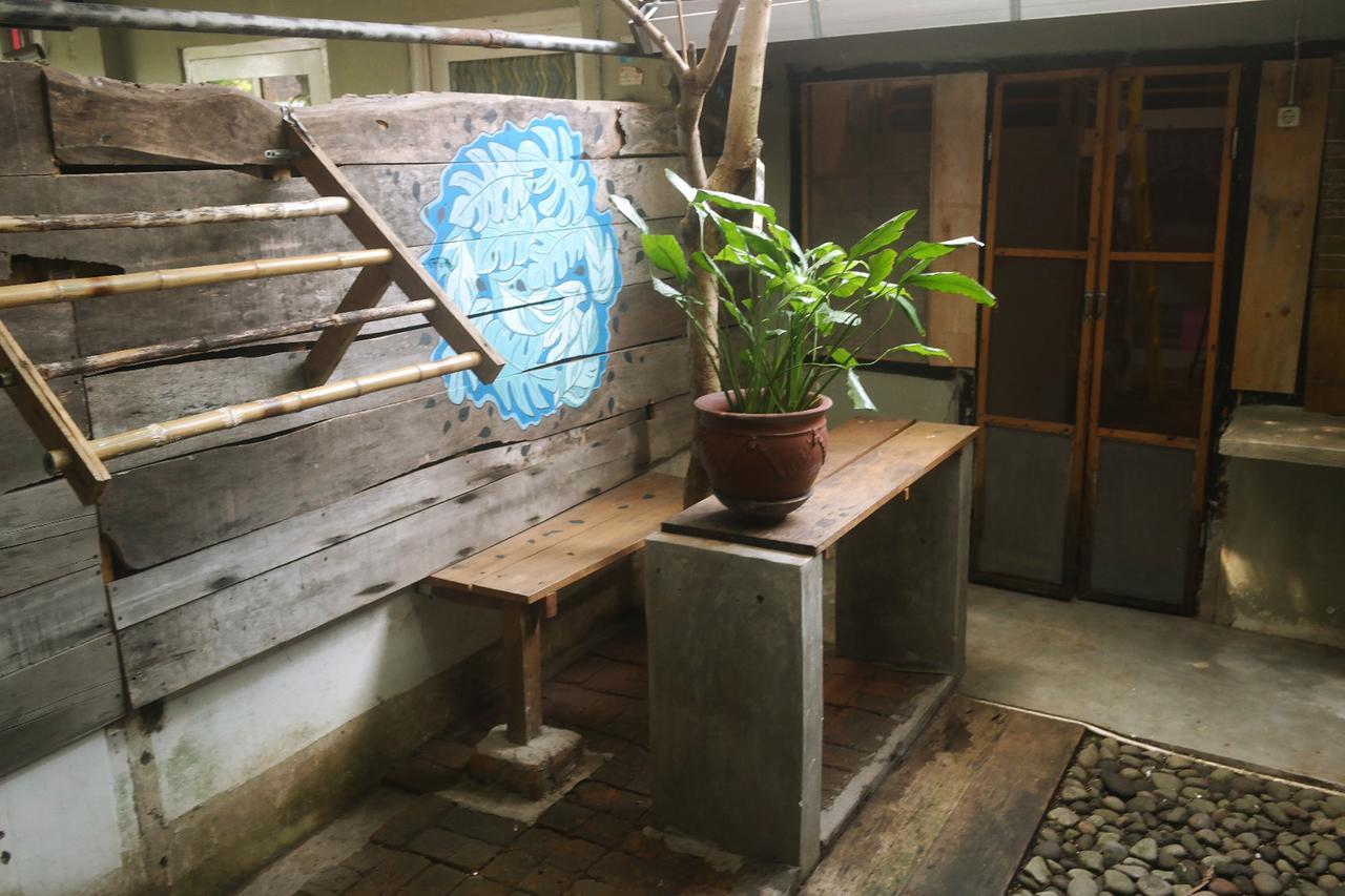 Abrakadabra! Artbnb Джок'якарта Екстер'єр фото