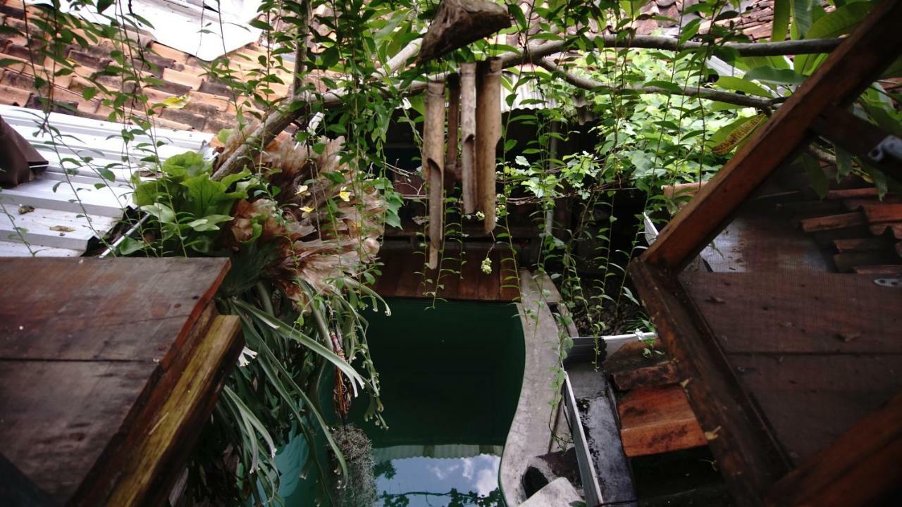 Abrakadabra! Artbnb Джок'якарта Екстер'єр фото